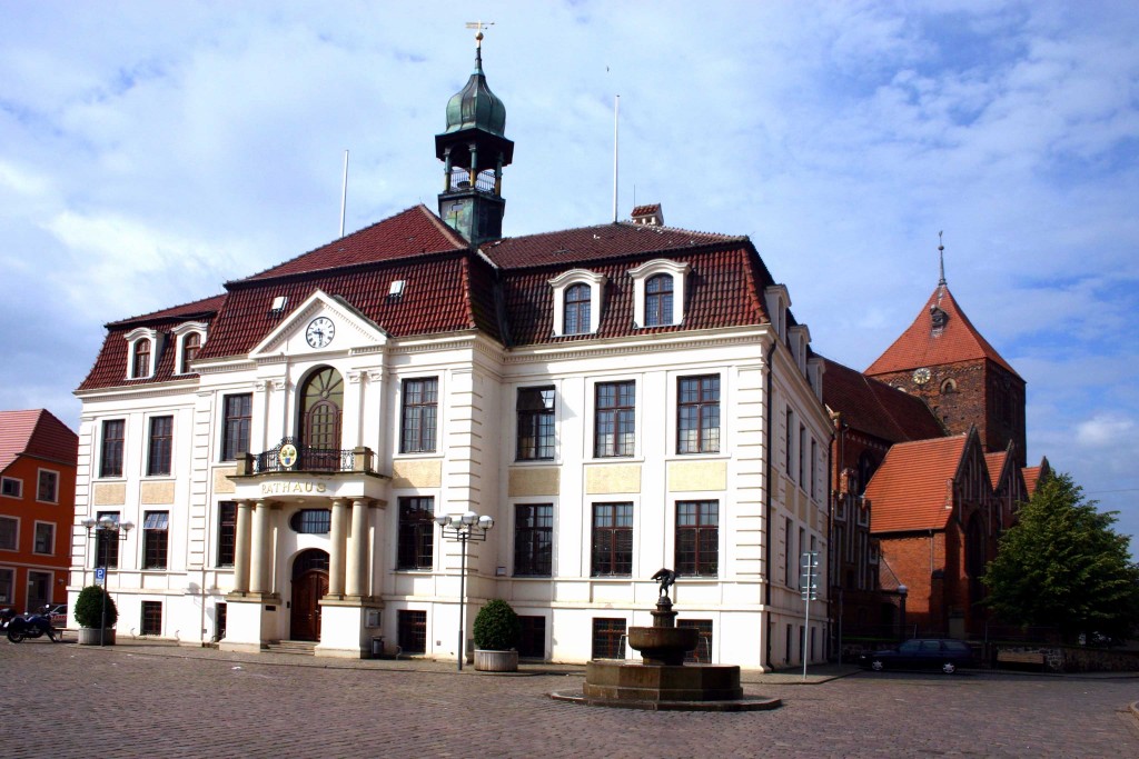 Teterow-Rathaus-compressed